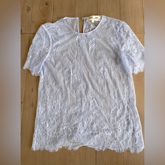Diane von Frustenberg lavender lace top - Picture 1 of 3
